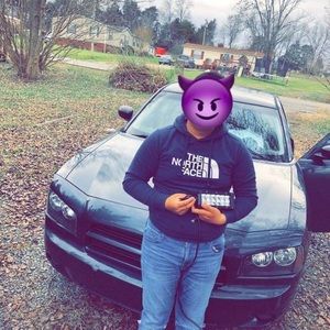 Meet your Posher, Axel